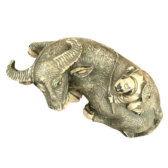 Asian style Ox Sculpture with figurine etched resin - Picture 2 of 11